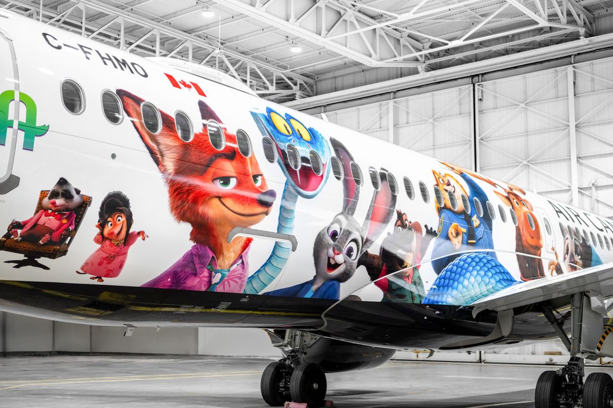 Librea de Zootopia 2, recién pintada en un Airbus A220 de Air Canada.
