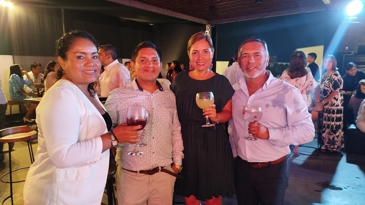 Agentes de viajes invitadas a la celebración organizada por Assist Card.