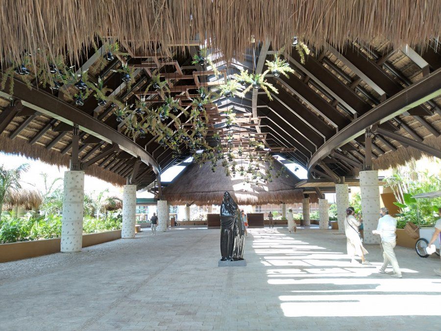 Grupo Xcaret avanza en el desarrollo de su proyecto hotelero con la apertura de Hotel Xcaret Arte.