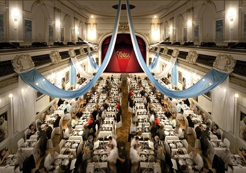 Sabor a Tango cautiva por su combinación de espectáculos y gastronomía.