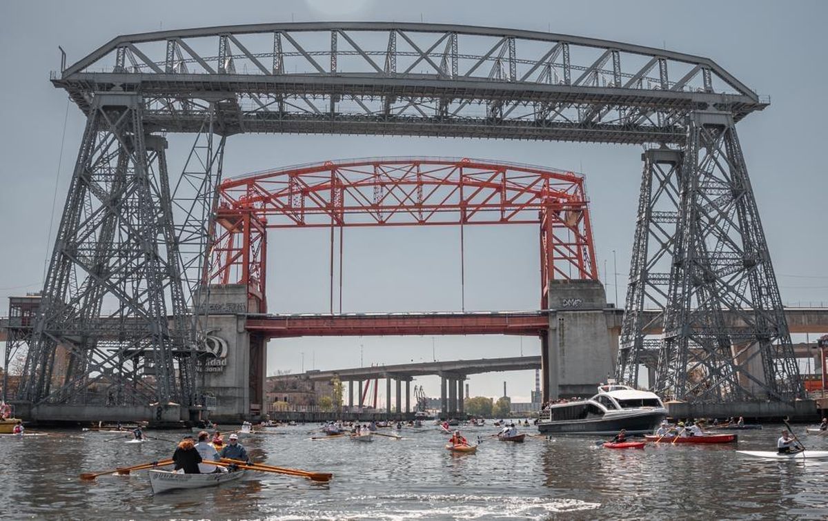 La Boca: el paseo en catamarán que conecta Puerto Madero con La Boca es el nuevo atractivo de Buenos Aires.