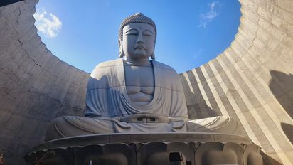 Los circuitos de Europamundo en Japón contemplan atractivos a los que otros operadores no acceden, como la monumental obra la Colina del Buda.