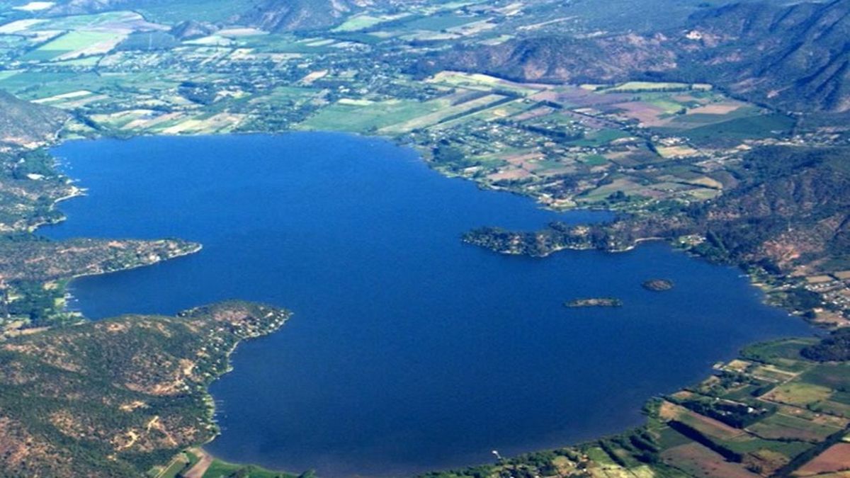 Turismo podría verse restringido por declaratoria de humedal urbano en Laguna Aculeo.&nbsp;