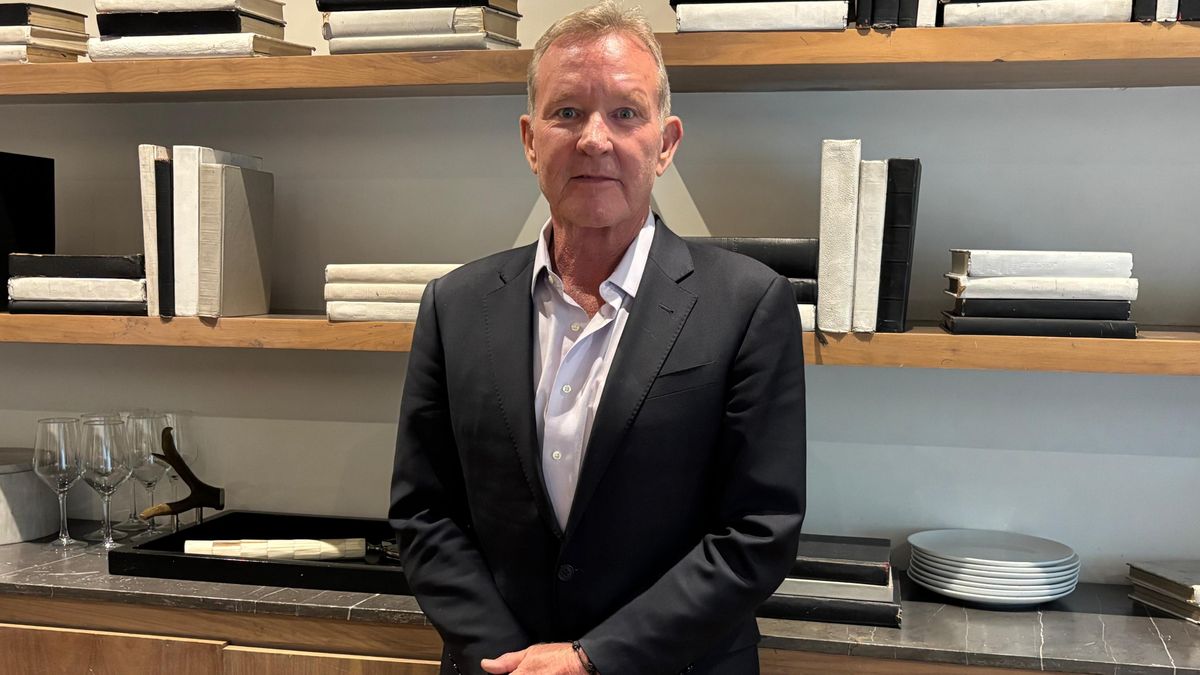 Lovell compartió la estretegia de la naviera para consolidarse en México. Lovell compartió la estretegia de la naviera para consolidarse en México.