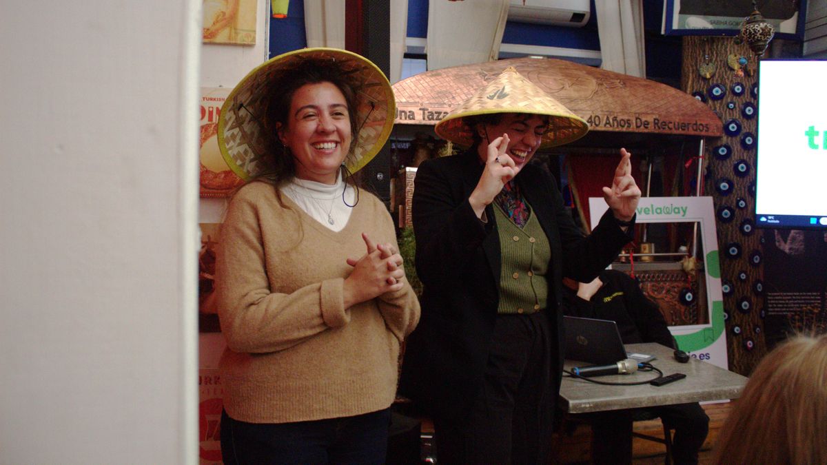 María Paz Vecchiola y Josefa Vecchiola de Travelaway.