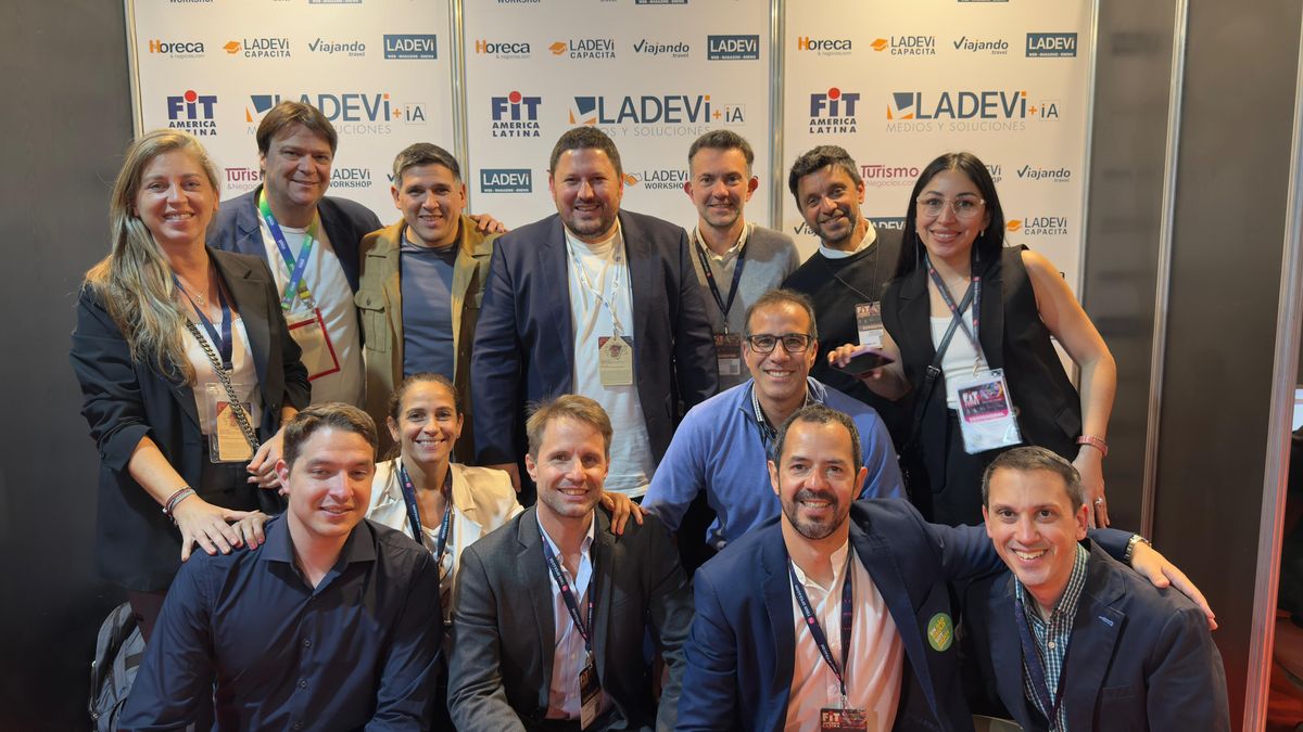 Equipo de TS Tour Operador. Equipo de TS Tour Operador.