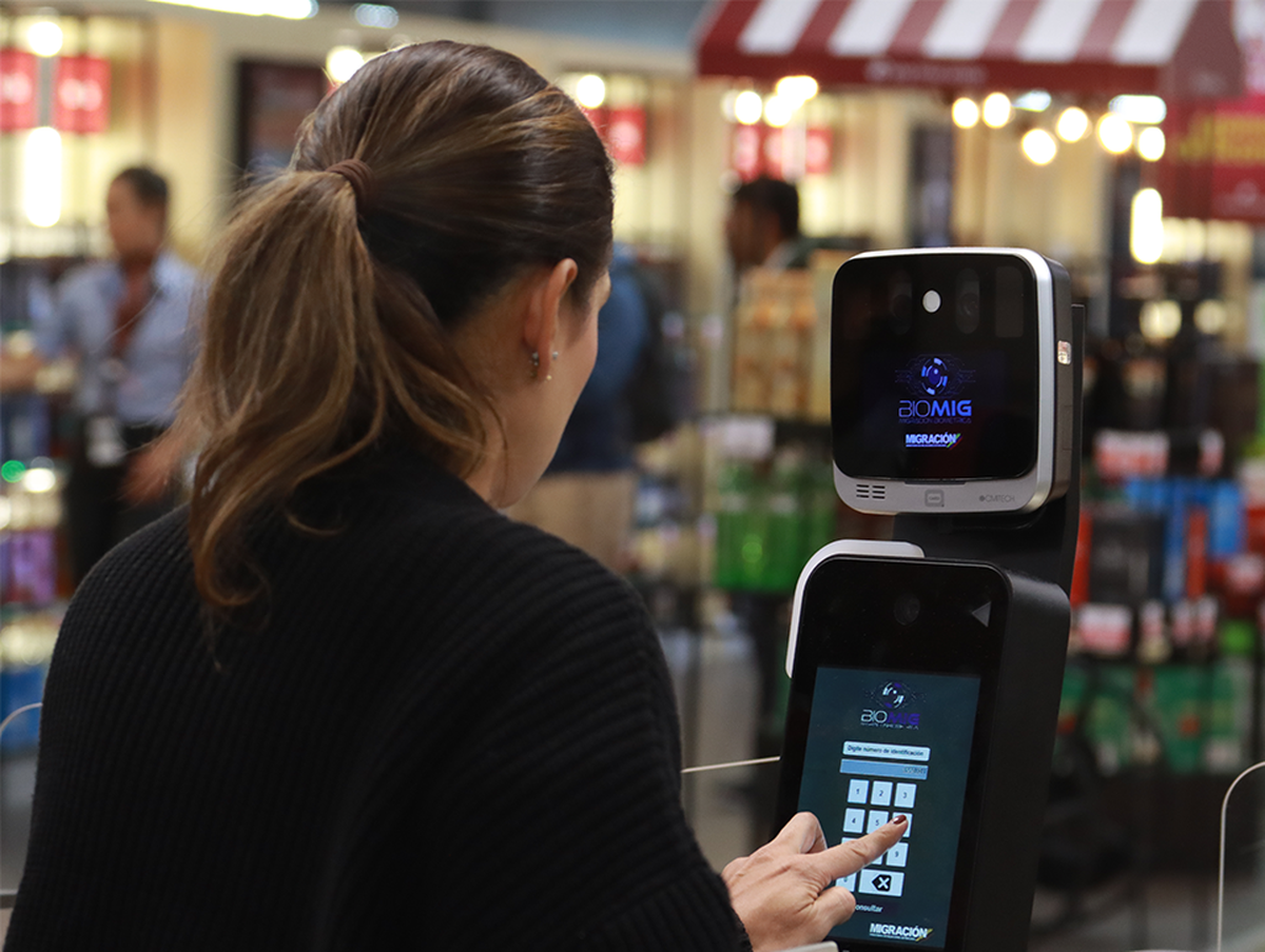 Medellín, en el top 3 de destinos turísticos del país, enfrenta el reto de agilizar sus procesos migratorios.