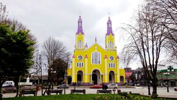 Conoce las iglesias que serán parte de una ruta para incentivar el turismo cultural de Chiloé 