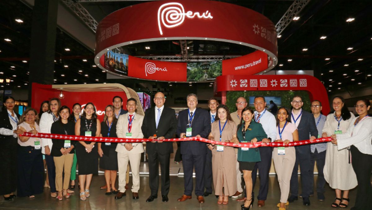 Delegación liderada por PromPerú en Fiexpo Latin America 2024.