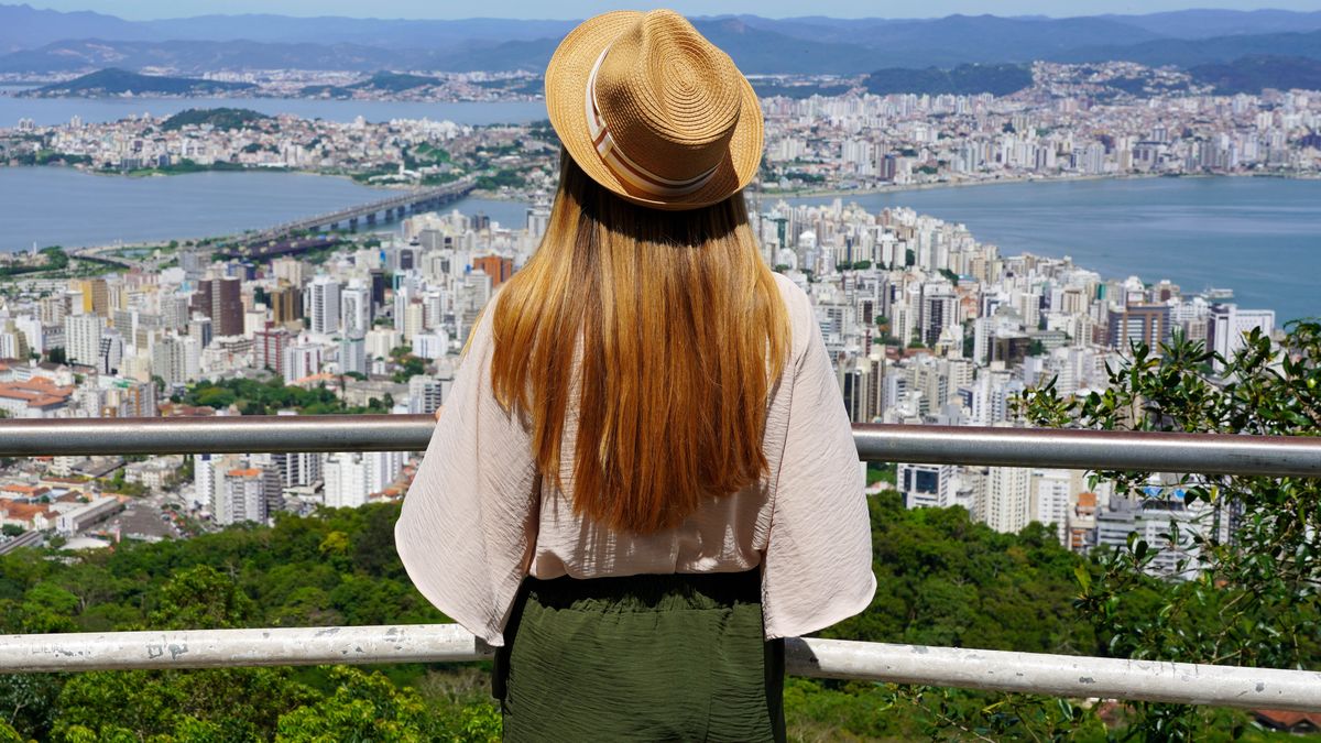 Verano en Florianópolis: te recomendamos cinco excursiones recomendadas para disfrutar desde la ciudad.&nbsp;