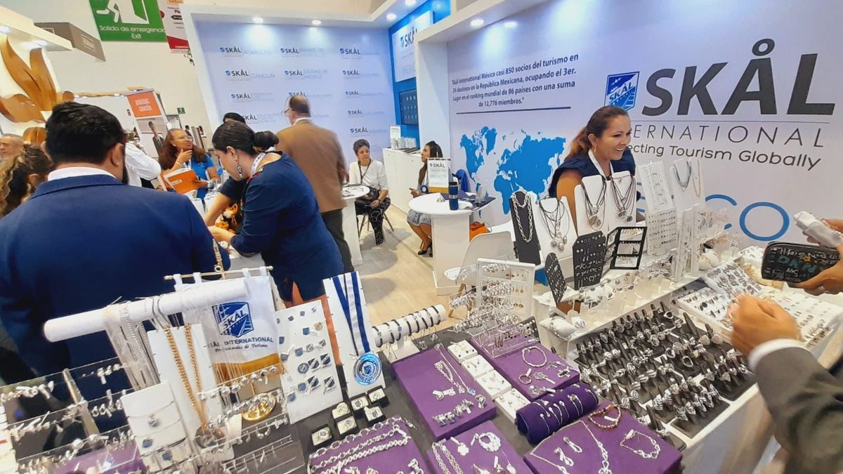 Una intensa actividad en el stand del Skål Internacional.