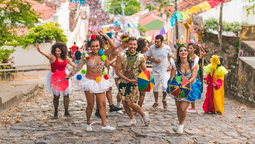 Las ferias y fiestas de mitad de año son una invitación a saborear Colombia desde sus raíces más auténticas.