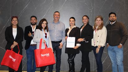 Juan Carlos Camacho, gerente general de The Travel Planner, junto a aliados clave: Iberia, Special Tours y Terrawind Global Protection.