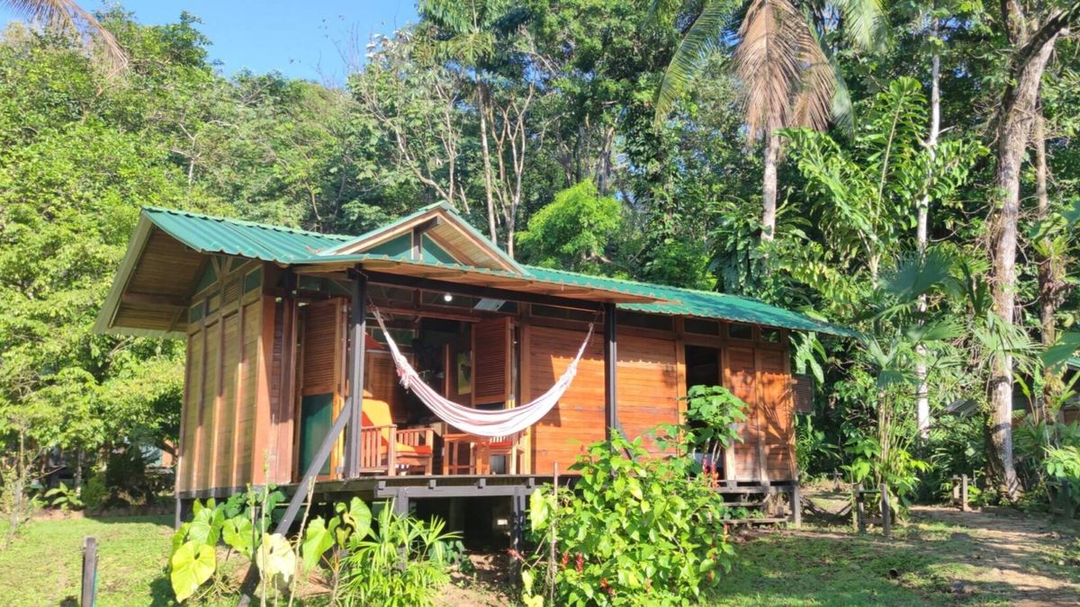 Bahía Solano: El Almejal, una opción de hospedaje en medio de la selva