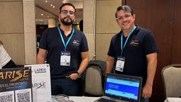 Sergio Avendaño y Carlos Aponte, de Arise by Caribe Travel Tours, en el marco de Ladevi Workshop Bogotá 2026-2 .