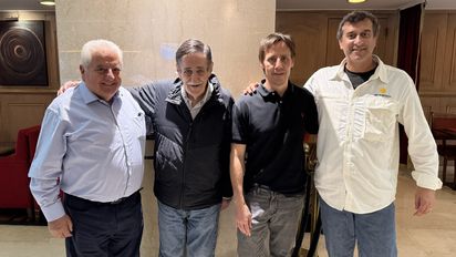 Rafael Tobar, jefe de Reservas y Recepción de Ski Portillo; junto a Fernando Larreategui, socio gerente de Routelle Viajes; Patricio Larreategui, gerente de Ventas de Routelle Viajes ; y Alejandro Goich, gerente de Marketing y Ventas de Ski Portillo.