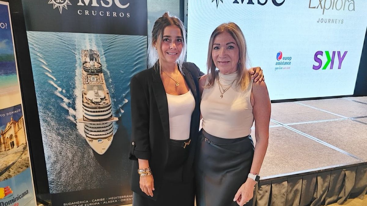 María Lucía Parera junto a Mónica Parada, de Turisclub. 