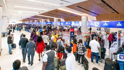 Delta Air Lines tiene una activa presencia en el Aeropuerto Internacional de Los Ángeles.
