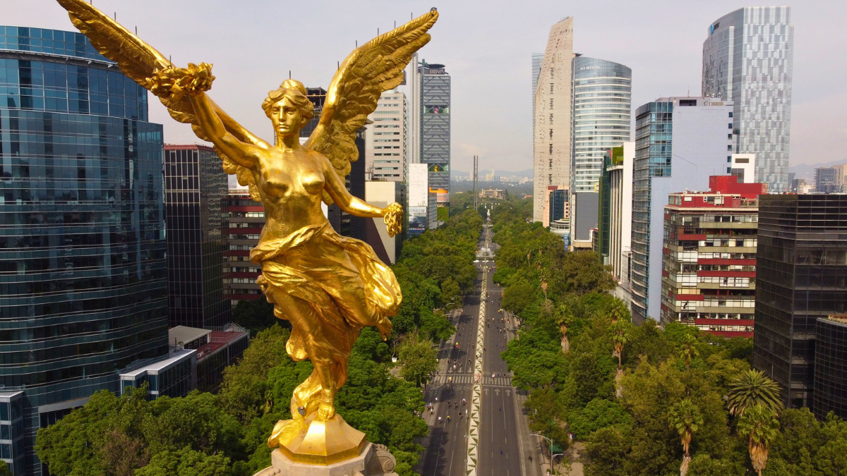 Explora CDMX a bordo del Turibus y enamórate de la capital mexicana.