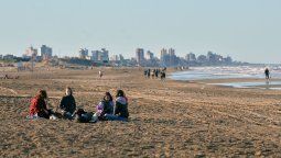 altText(Fin de semana largo: tres opciones baratas en la Costa Atlántica)}