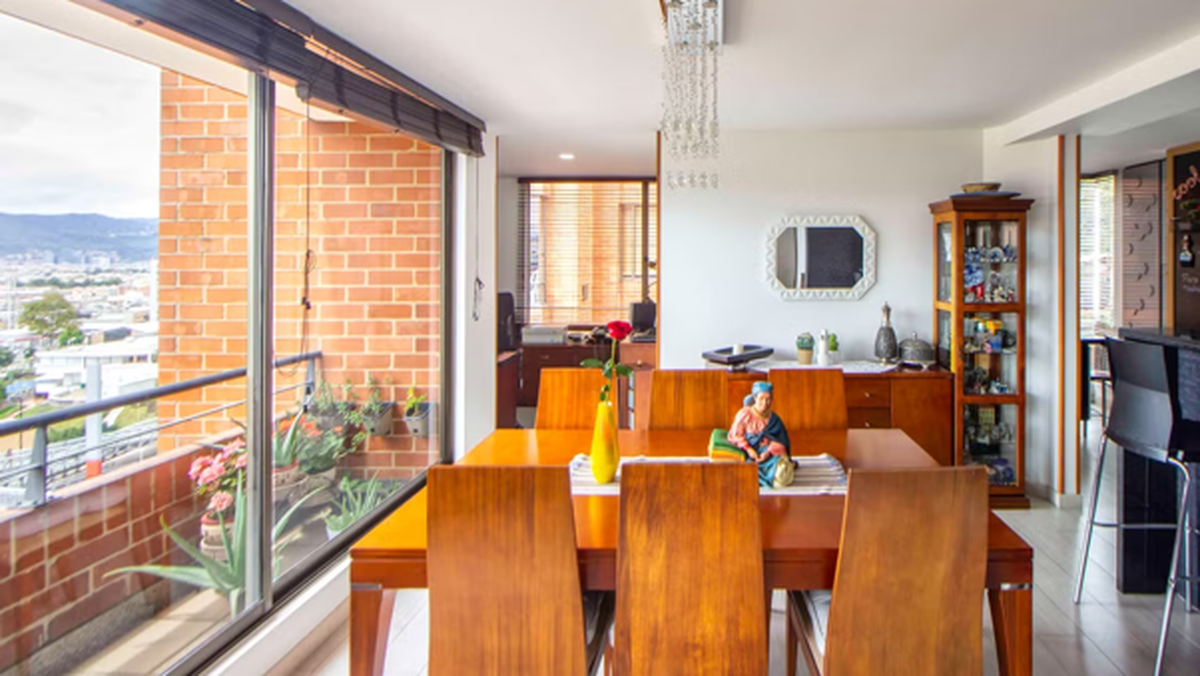 Chile: elegir un comedor de 6 sillas es una buena alternativa para familias que necesitan comodidad diaria y espacio suficiente para recibir invitados.
