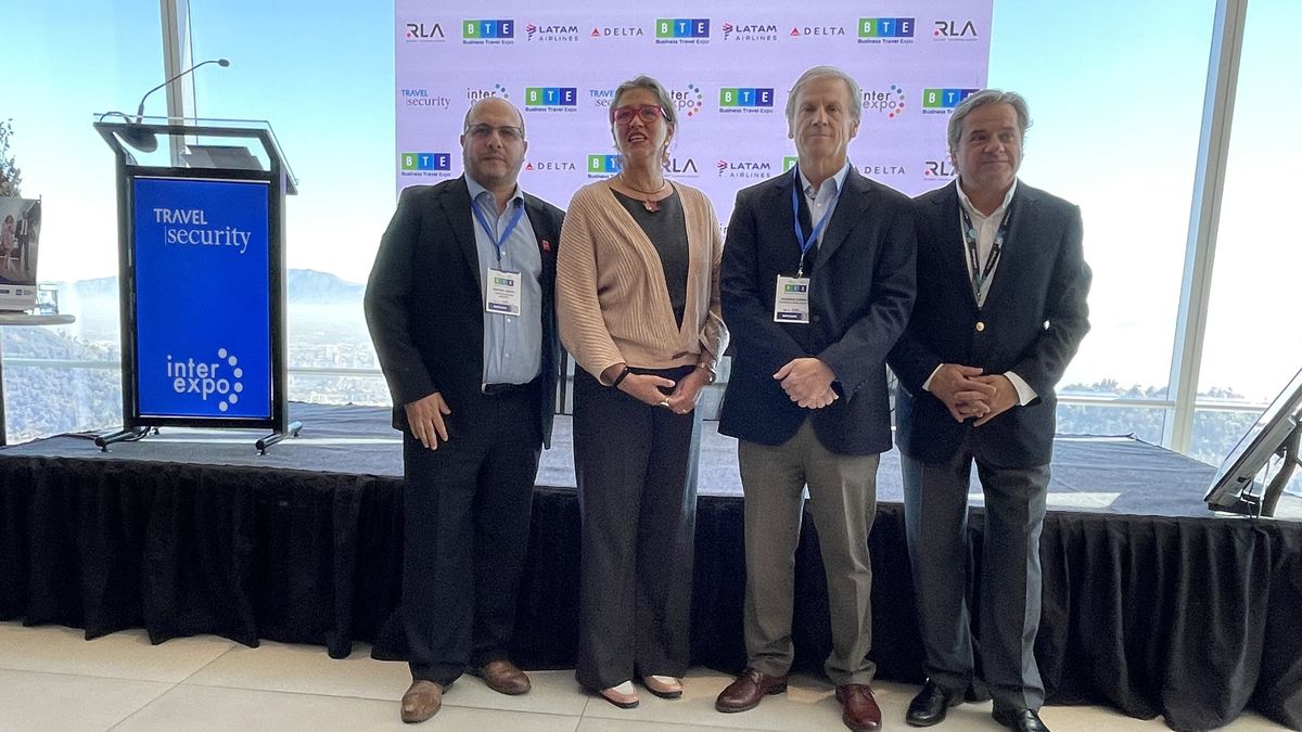 Lanzamiento de BTE 2025: Cristóbal Benítez, director de Sernatur; Verónica Pardo, subsecretaria de Turismo; Eduardo Correa, gerente general Travel Security; José Miguel Sotoluque, CEO Interexpo. 