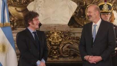 A través de la Ley Hojarasca, Javier Milei derogará unas 70 leyes. Federico Sturzenegger envío el proyecto al Congreso.