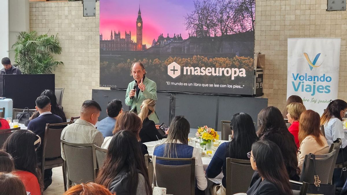 Miguel de la Cruz, director general de Maseuropa brindó una charla sobre cómo vender el destino Europa.