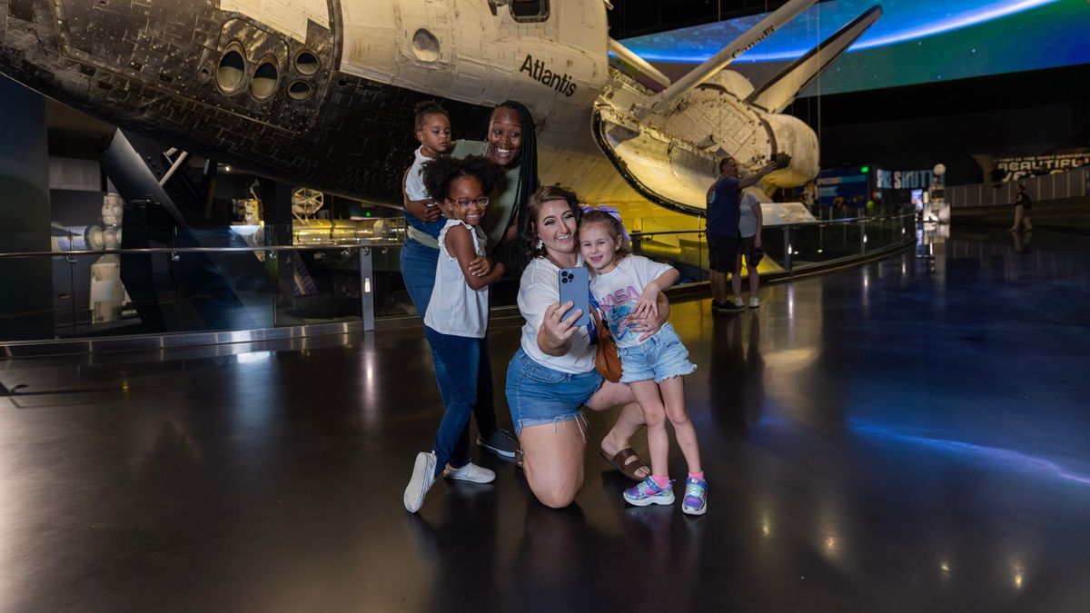 El Kennedy Space Center es un parque temático para toda la familia.