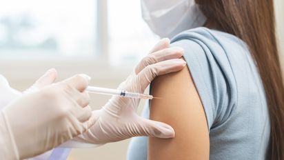 Vacunas para viajar: países que requieren el certificado de fiebre amarilla a los colombianos