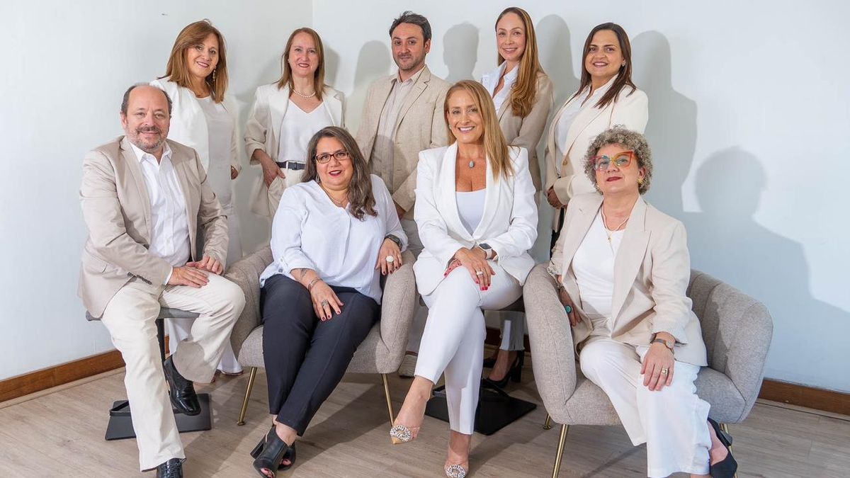 El equipo de CIC Travel en Chile junto a su directora, Sonia Triana. - Ladevi Medios y Soluciones El equipo de CIC Travel en Chile junto a su directora, Sonia Triana.