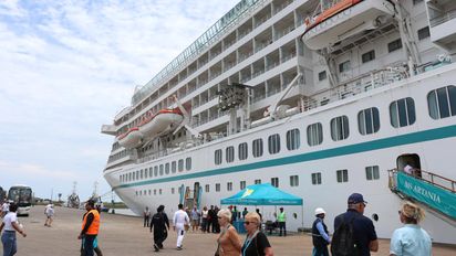 Crucero llega Esmeraldas después de 7 años