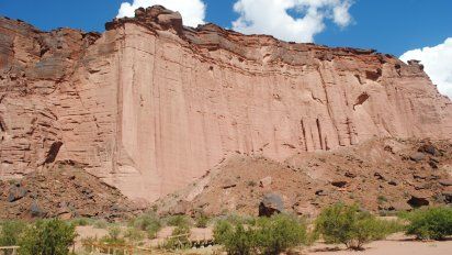 El imponente paisaje de los paredones de Talampaya.