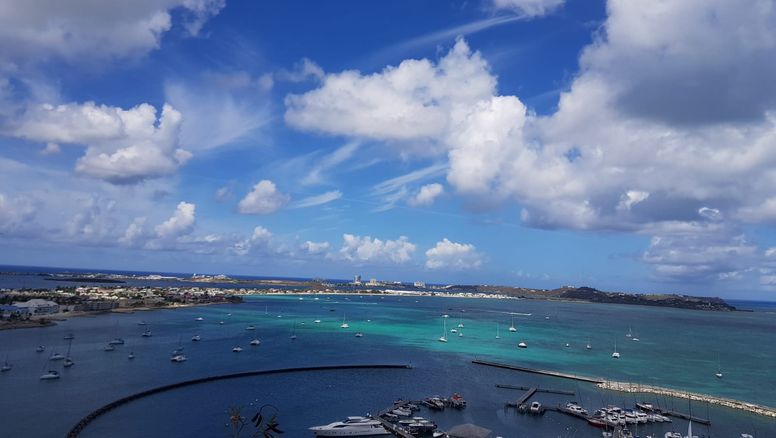St. Martin ofrece un sinfín de atractivos. Saint Martin, el lado francés, se caracteriza por sus playas y gastronomía.