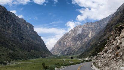 Una postal de la carretera Carhuaz, en Chacas, Perú.