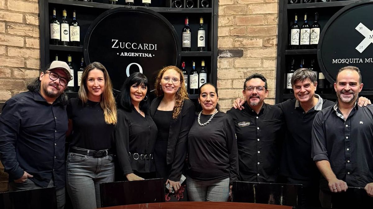 Restaurantes de Quito y Pichincha lanzaron campaña Modo Blackout. - Ladevi Medios y Soluciones Restaurantes de Quito y Pichincha lanzaron campaña Modo Blackout.