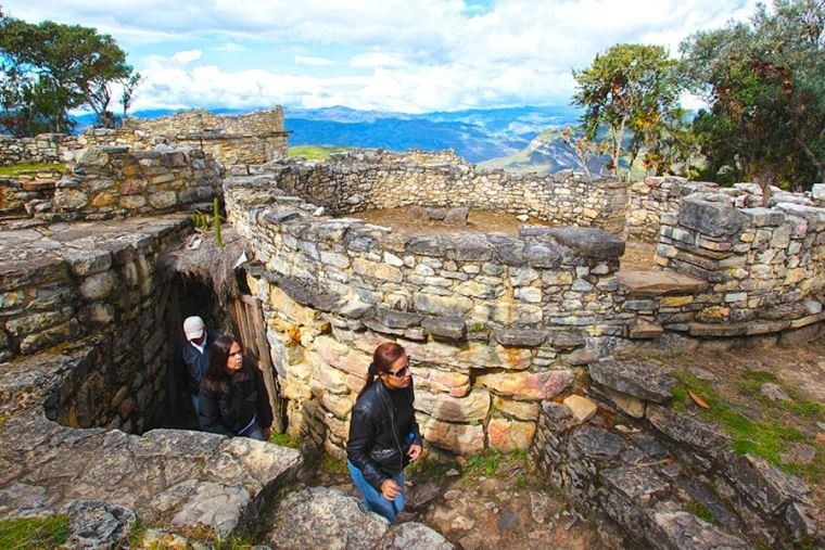 La Cámara Regional de Turismo de Amazonas informó que Fortaleza de Kuélap permaneció cerrada en Semana Santa y negocios locales sufrieron pérdidas económicas. - Ladevi Medios y Soluciones La Cámara Regional de Turismo de Amazonas informó que Fortaleza de Kuélap permaneció cerrada en Semana Santa y negocios locales sufrieron pérdidas económicas.