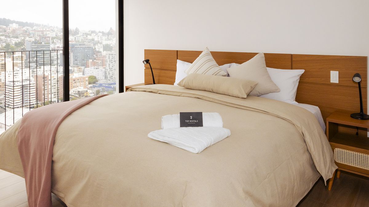 Habitación en departamentos gestionados por Top Rentals en Quito. Edificio Iqon. Habitación en departamentos gestionados por Top Rentals en Quito. Edificio Iqon.