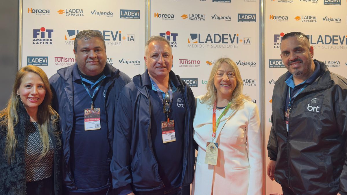 BRT: Beatriz Molina, Ladevi; Robson Correa; Mario Martinez; Claudia González, Ladevi; y Maximiliano Chaparro. BRT: Beatriz Molina, Ladevi; Robson Correa; Mario Martinez; Claudia González, Ladevi; y Maximiliano Chaparro.