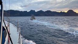 altText(Veleros a Juan Fernández: conoce el archipiélago con experiencias únicas en el mar)}