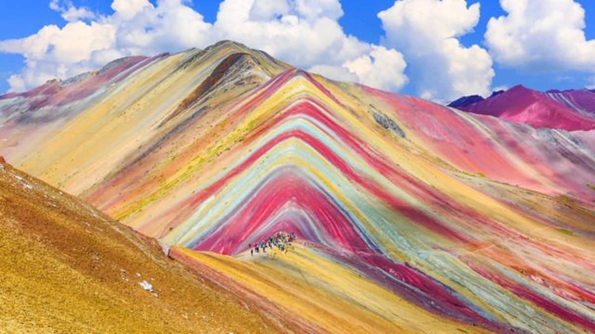 La Montaña de Siete Colores volverá a recibir turistas nacionales e internacionales, luego de la reapertura de la ruta de accesoa esta zona ubicada en la provincia cusqueña de Quispicanchi. - Ladevi Medios y Soluciones La Montaña de Siete Colores volverá a recibir turistas nacionales e internacionales, luego de la reapertura de la ruta de accesoa esta zona ubicada en la provincia cusqueña de Quispicanchi.