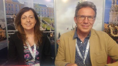 Mikhail Tyukavin y Selena López de la Fuente, ejecutivos de Nordic Travel, quienes participaron en la Feria Internacional de Turismo de América Latina con un stand,