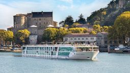 La salida de Emerald Cruises está prevista para el 3 de abril de 2027.
