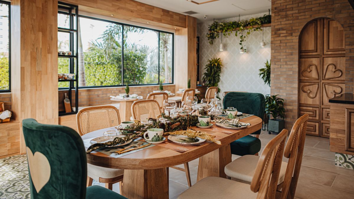 Entre las instalaciones del Radisson Blu Aruba figuran sus múltiples piscinas, incluyendo un rooftop pool solo para adultos con vistas al mar, una piscina familiar, una infantil y un gran jacuzzi.