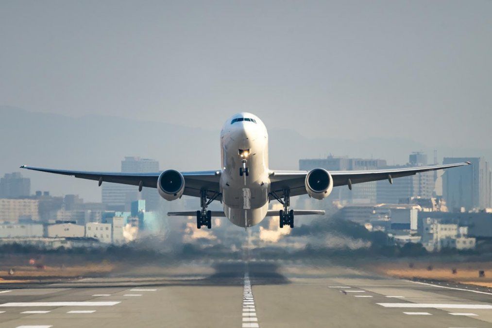 Ecuador y Estados Unidos buscan potenciar sus conexiones aéreas. - Ladevi Medios y Soluciones Ecuador y Estados Unidos buscan potenciar sus conexiones aéreas.