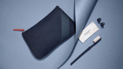 Flamantes kits de confort de Air France.