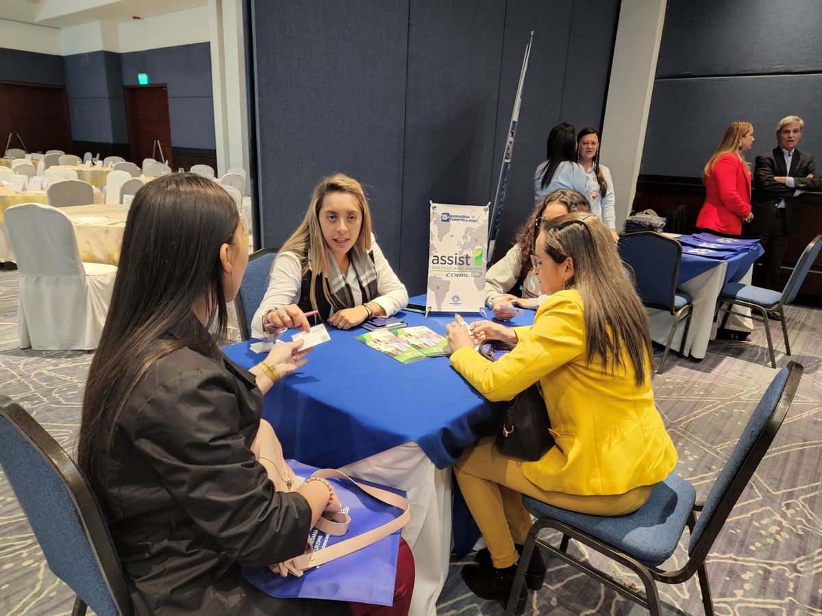 Caravana de promoción de Universal Group en Colombia.