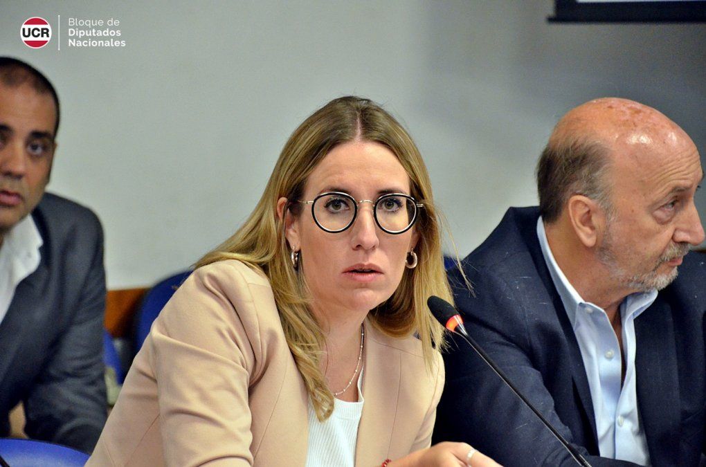 Jimena Latorre explicó que la iniciativa de la asistencia al viajero está orientada a la reactivación turística en un marco de responsabilidad y previsibilidad”.