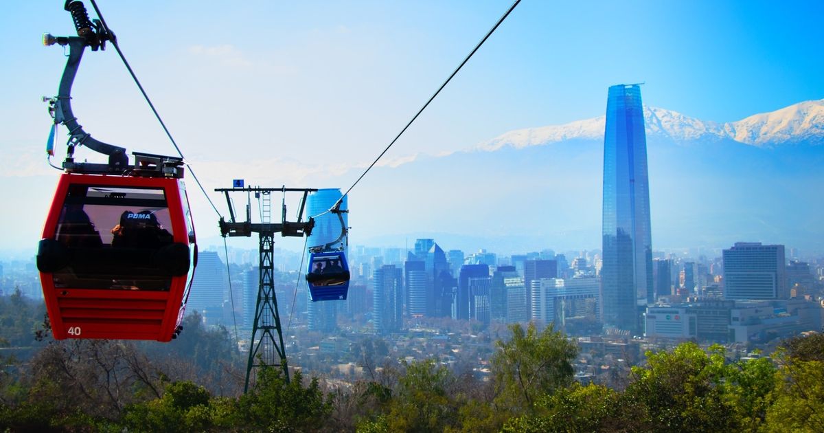 Teleférico Santiago es el atractivo nº1 de Chile, ubicado en el corazón de Parquemet, el parque urbano más grande de Latinoamérica y pulmón verde de Santiago.