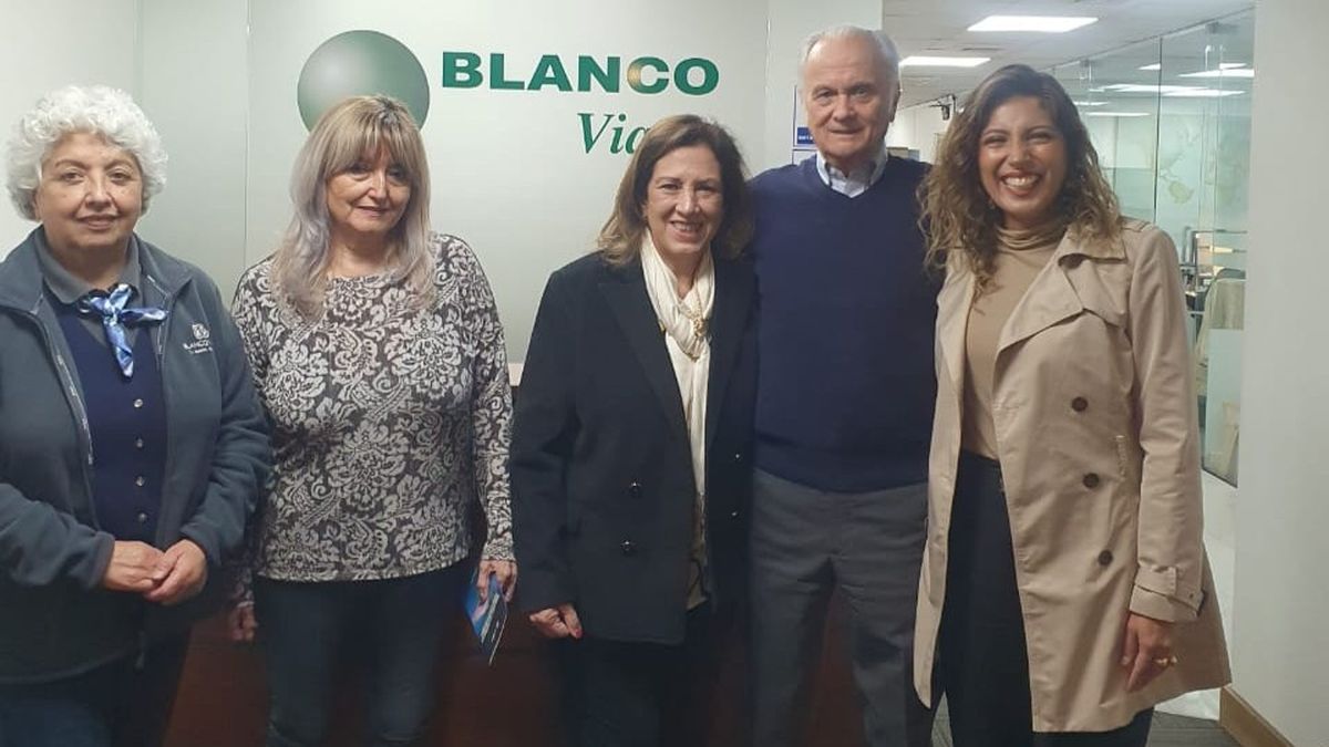 Equipo de Arajet se reunió con agencias de viaje en Chile: Blanco Viajes.
